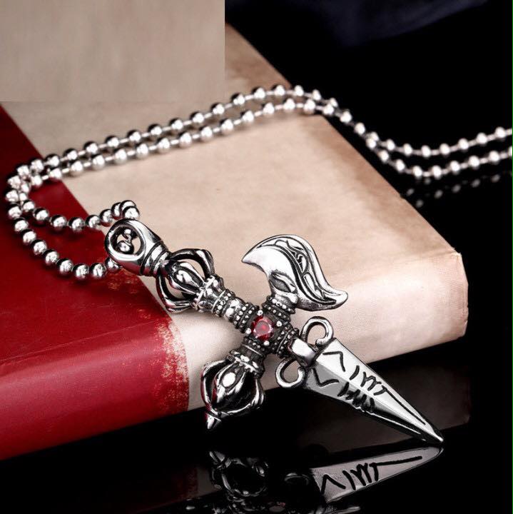 Mặt dây chuyền chày kim cang đính đá đỏ