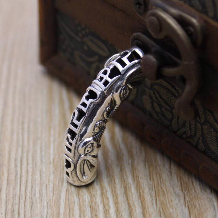 Mặt dây chuyền khắc Om Mani Padme Hum và tứ Voi