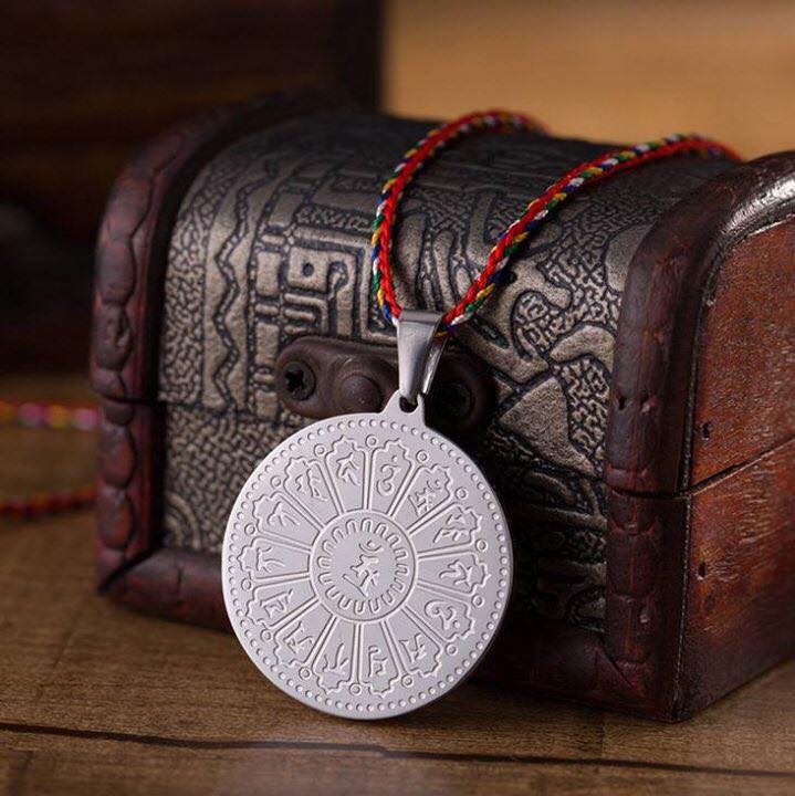 Dây chuyền khắc Om Ah Hum và Thần Chú Phật Đảnh Tôn Thắng OMN1161