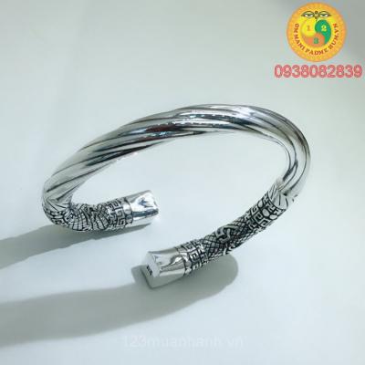 Vòng tay bạc khắc thần chú